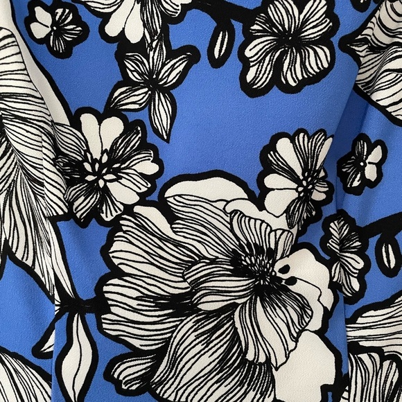 Alyx Blue and White Floral Mini Dress - Picture 9 of 10